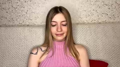 Sia online show from August 7, 10:48 am