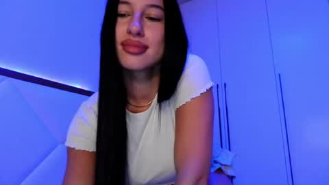 delly_love online show from July 7, 10:25 pm
