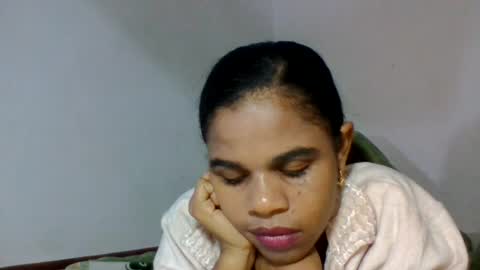 delphine online show from August 8, 11:32 am