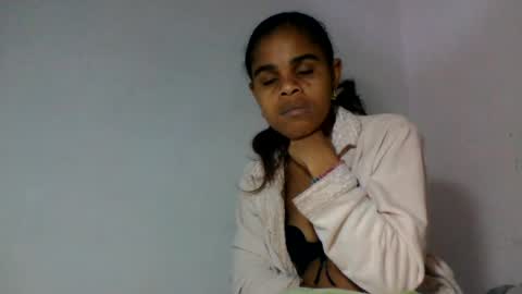 delphine online show from August 10, 11:11 am
