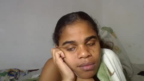 delphine online show from August 16, 6:28 am