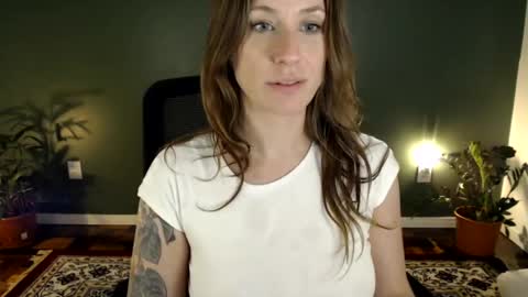 demmetria online show from August 7, 1:27 am