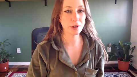 demmetria online show from August 7, 7:03 pm