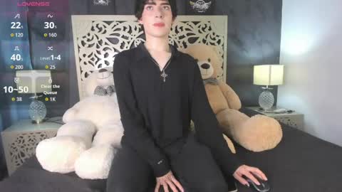   online show from June 5, 12:10 pm
