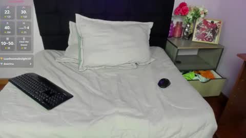 Maki  online show from August 4, 11:46 pm