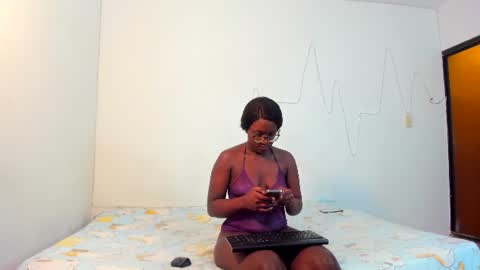 demonychloe online show from July 8, 1:37 pm