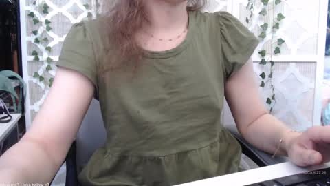 Deliah online show from May 28, 8:23 pm