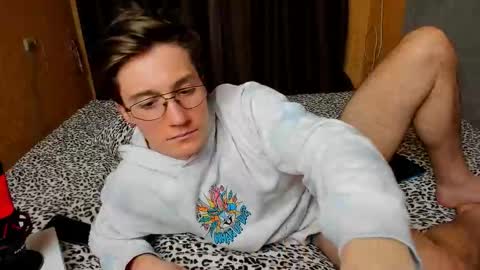 Deni online show from March 22, 8:24 pm