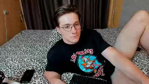 Deni online show from June 4, 8:24 pm