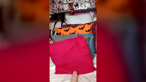 deniselevi online show from August 5, 10:46 am