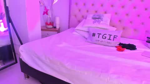 denisse_logan online show from August 12, 9:55 am
