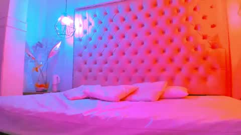 denisse_logan online show from August 15, 3:10 am