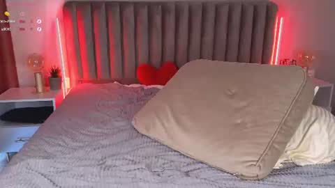 Den online show from August 5, 8:56 am