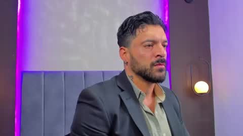 dennis_cox_ online show from August 9, 6:03 am