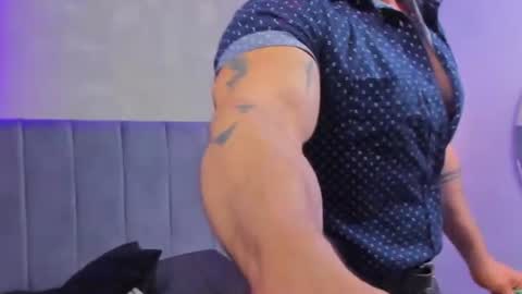 dennis_cox_ online show from August 10, 2:24 am