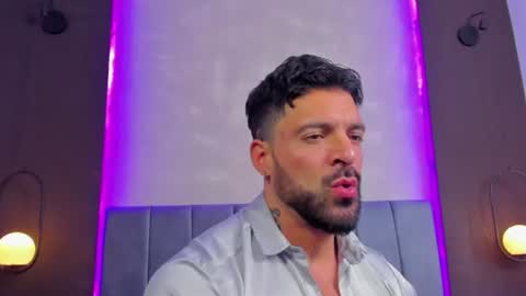 dennis_cox_ online show from August 13, 10:07 am
