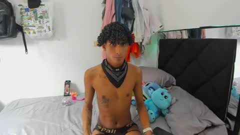 dereck_beaumont online show from July 19, 6:43 pm