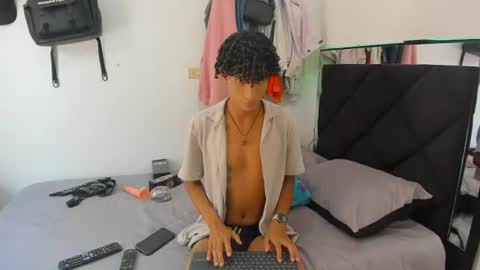 dereck_beaumont online show from July 21, 6:54 pm