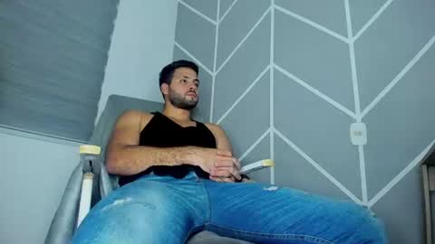 dereckhardd online show from August 1, 1:55 am
