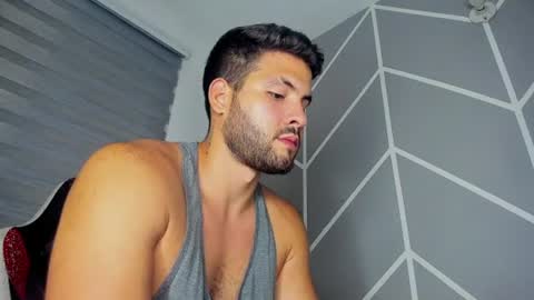 dereckhardd online show from August 2, 2:18 am