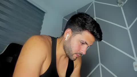 dereckhardd online show from August 5, 12:41 am
