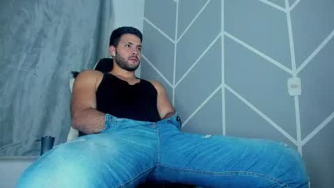 dereckhardd online show from August 9, 11:11 am