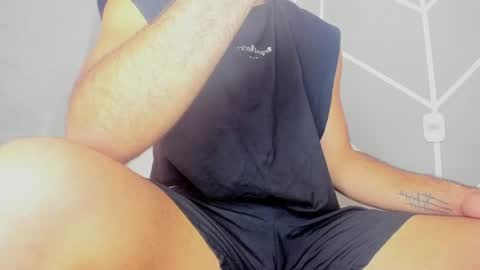 dereckhardd online show from August 14, 1:04 pm