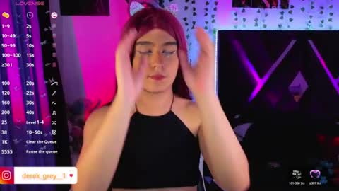 derek_greyy_ online show from July 8, 11:31 pm