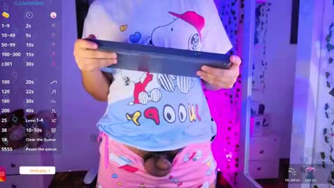 derek_greyy_ online show from July 30, 12:34 pm
