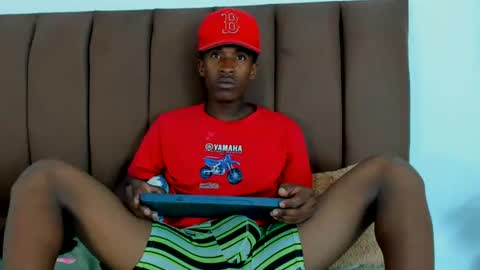 derek online show from August 3, 8:38 pm
