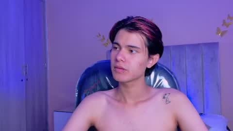 derek_sinn online show from August 7, 9:53 am