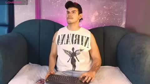 derek_voss online show from August 11, 1:35 pm