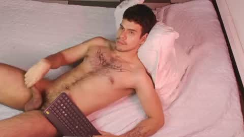 derek_voss online show from August 11, 5:59 pm