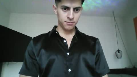 Derek Zane online show from April 12, 5:15 pm