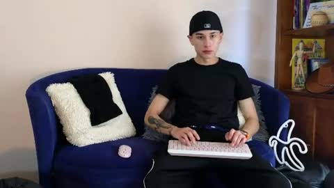Derek online show from July 28, 7:20 pm