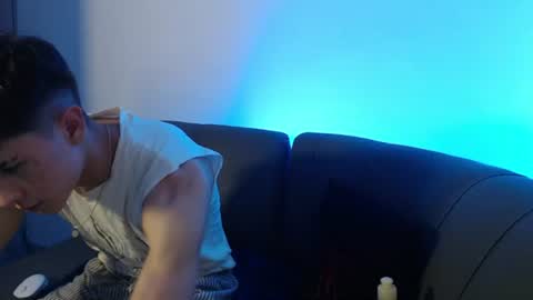 Derek online show from August 16, 2:15 am