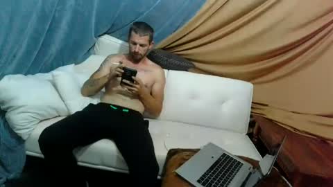 Derrick online show from August 10, 4:58 am