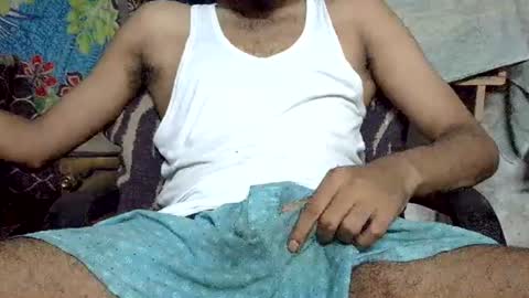 desi_boy799417 online show from August 12, 4:15 am