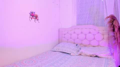 Liv and Matteo online show from August 16, 12:03 am