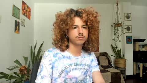 desidias online show from May 14, 5:56 pm