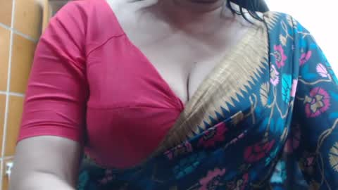 desimaisa130 online show from July 22, 6:10 pm