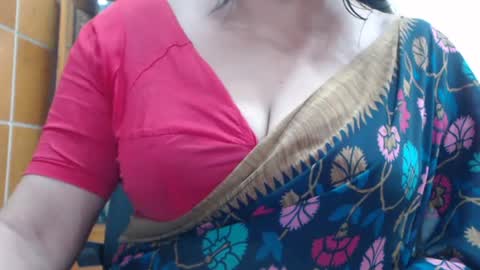 desimaisa130 online show from July 22, 7:16 pm