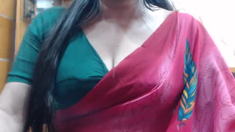 desimaisa130 online show from July 23, 6:10 pm