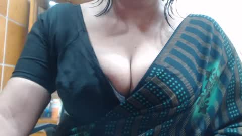 desimaisa130 online show from July 24, 8:34 pm