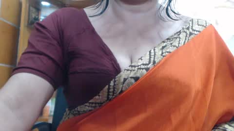 desimaisa130 online show from July 25, 6:23 pm