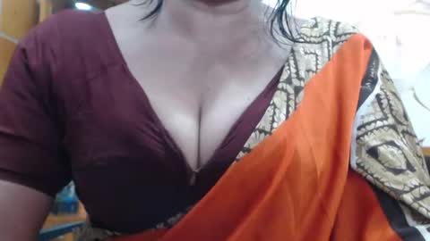 desimaisa130 online show from July 25, 7:29 pm