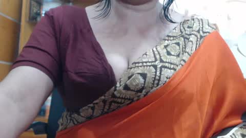 desimaisa130 online show from July 25, 8:35 pm