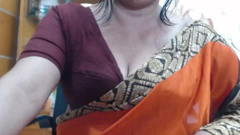desimaisa130 online show from July 25, 9:41 pm