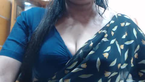 desimaisa130 online show from July 30, 4:47 pm