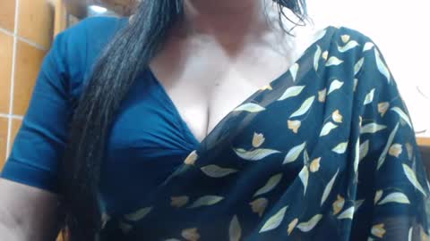 desimaisa130 online show from July 30, 8:15 pm